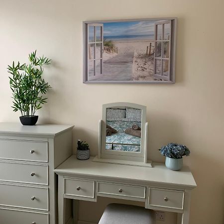 Bougainvillea Ventnor Exterior photo